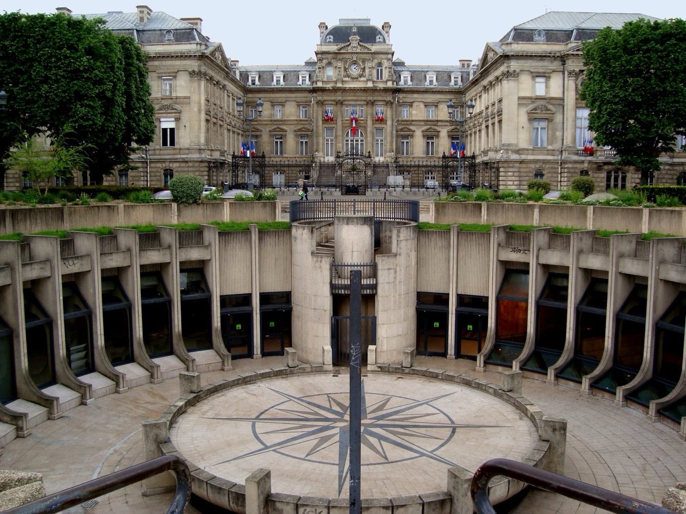 Préfecture de Lille, place de la République — métro République Beaux-Arts